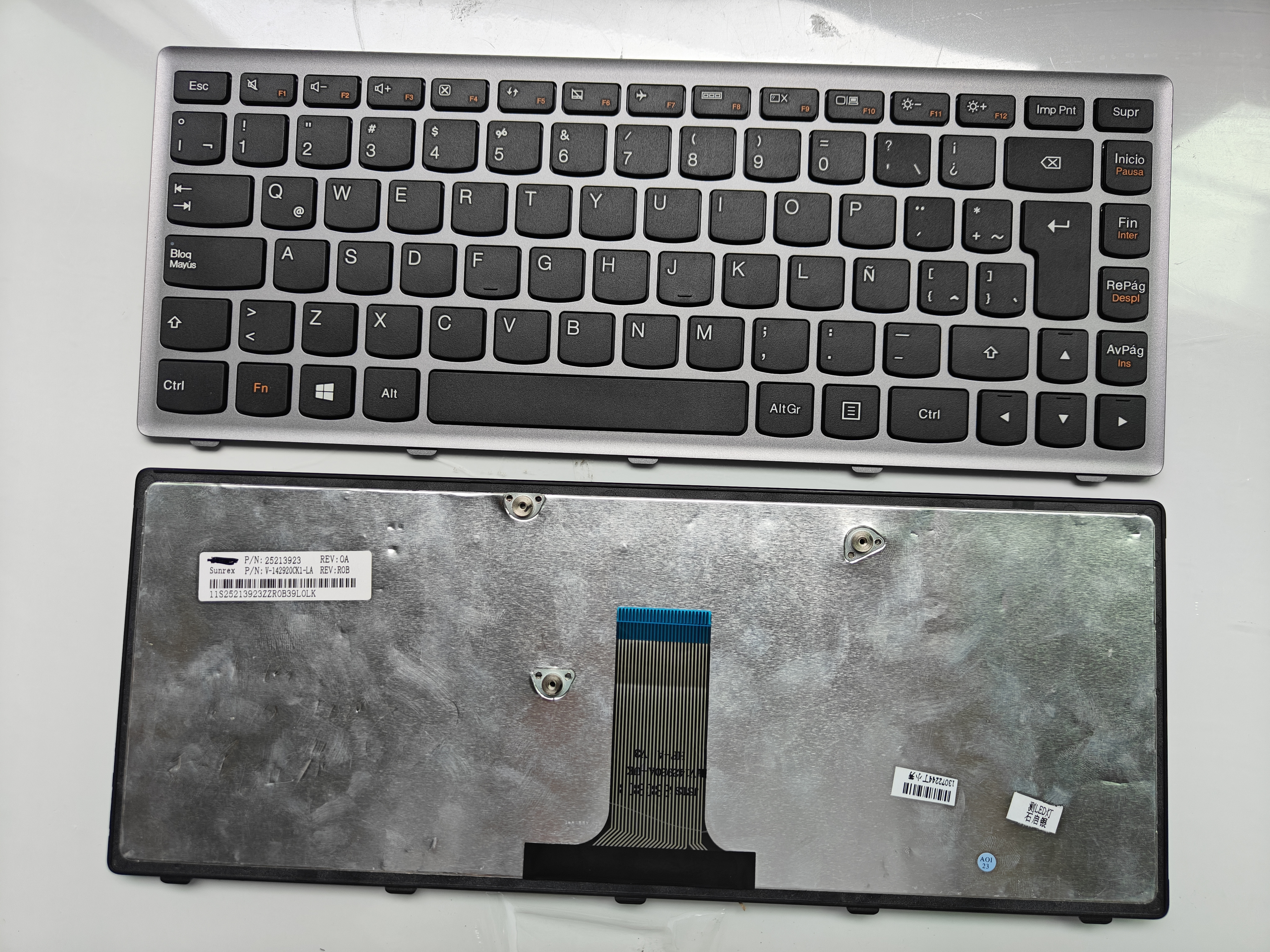 Picture of New Replacement Laptop Keyboard For LENOVO G400S/G405S/G410S/FLEX14 SILVER FRAME BLACK La Layout